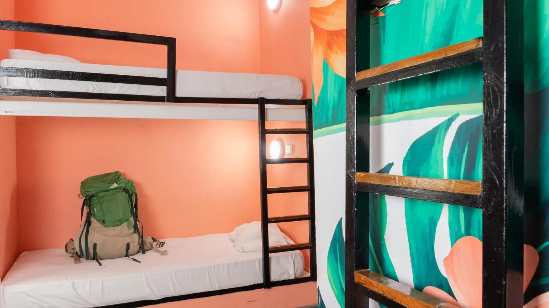 Hostal Seven Nights Cartagena 0*,