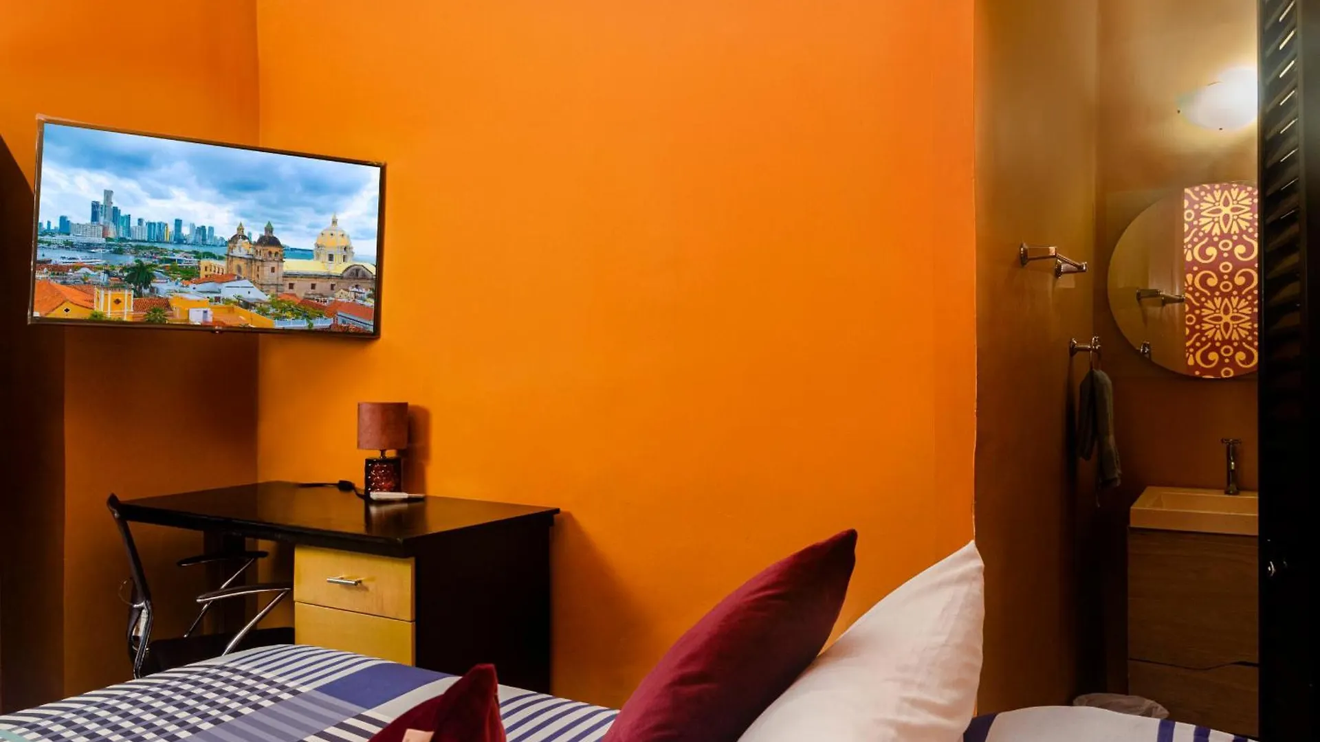 Seven Nights Hostel Cartagena Guest house