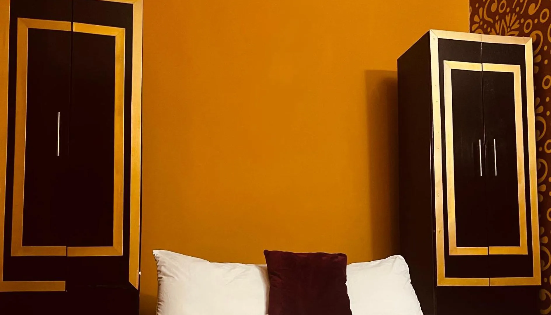 Seven Nights Hostel Cartagena Guest house