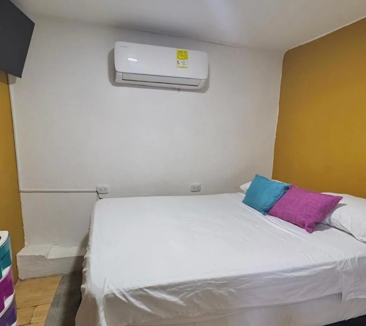 Seven Nights Hostel Cartagena